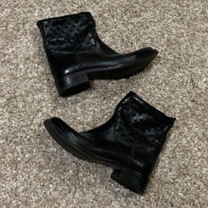 Kobra Walker Ankle Boots